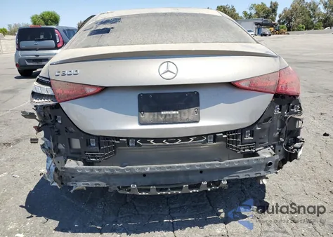 2023 Mercedes-Benz C 300 z USA, uszkodzony, nr VIN W1KAF4GB0PR150249